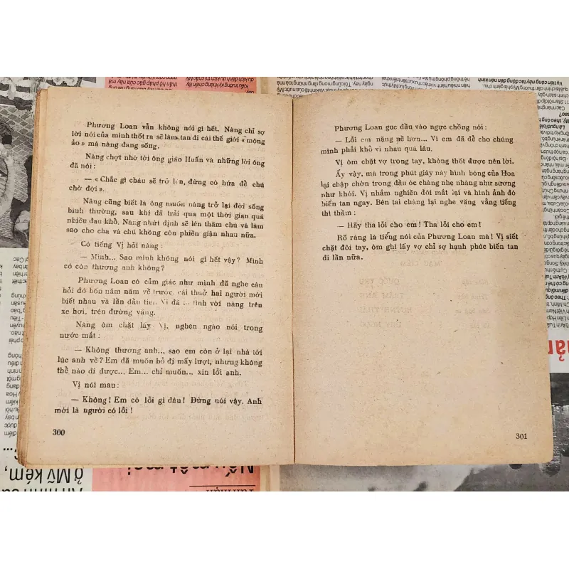 Tiểu thuyết CHIẾC LÁ RỤNG VỀ ĐÊM (301 trang) - Tác giả: Sơn Linh 993427