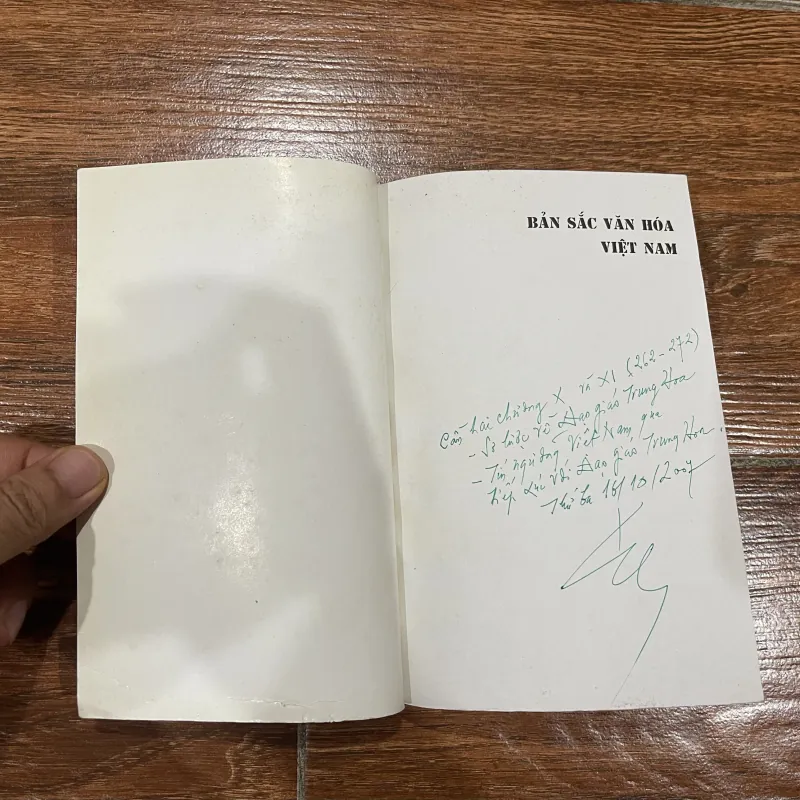 Bản sắc văn hóa Việt Nam - Phan Ngọc (8) 1031627