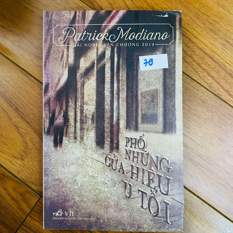 Phố Những Cửa Hiệu U Tối - Patrick Modiano#HATRA 445051