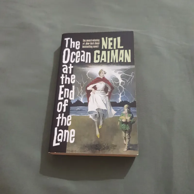 [English] OCEAN AT THE END OF THE LANE - Neil Gaiman 790746