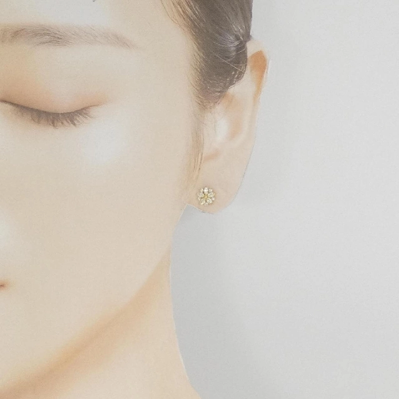 Bông tai kim cương K18YG hình hoa 0.50CT - Hàng hiệu chính hãng 872061