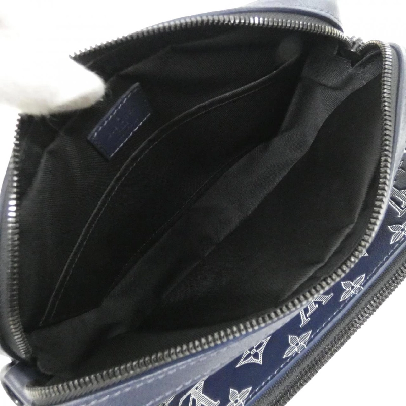 Túi xách vai Louis Vuitton Monogram Shadow Trio Messenger M24753 610317