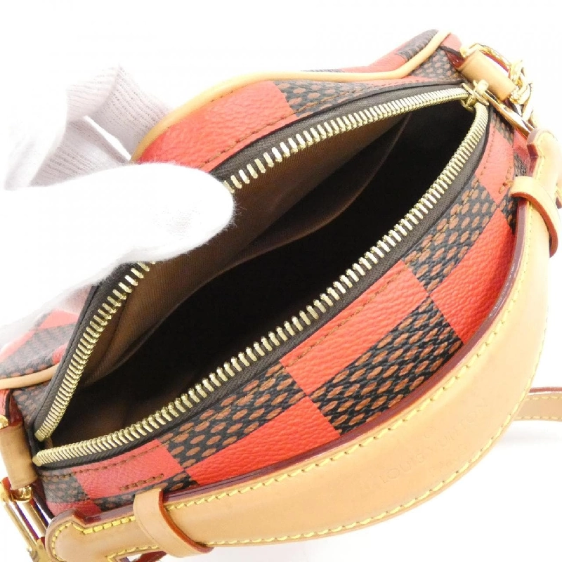 Túi đeo vai Louis Vuitton Damier Pop Chess Messenger N40561 609704