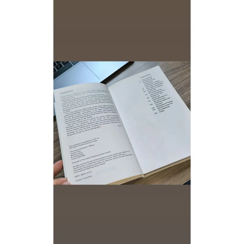 Tropical Marine Aquaria by Graham F. Cox In Yugoslavia (Hamlyn Publishing Group) 791528