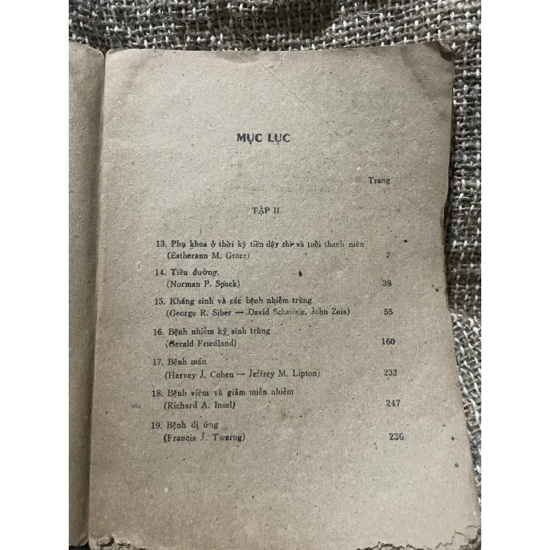 Sổ tay điều trị nhi khoa tập 2 - JOHN W. GRAEF, MD. & THOMAS E. CONE. Jr.. M.D. 1010009