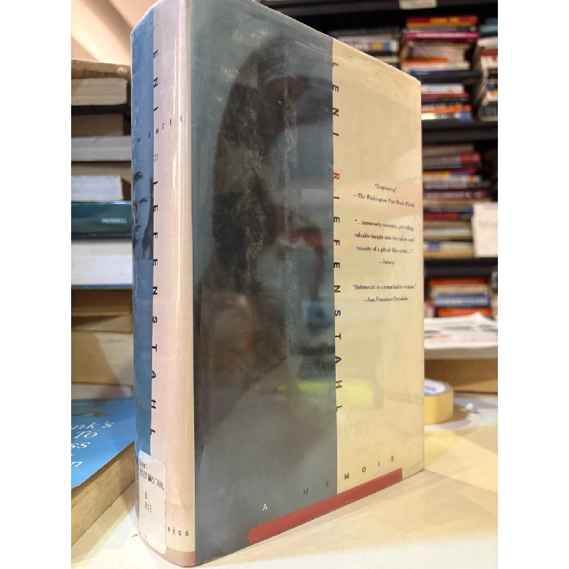 Leni Riefenstahl a memoir 1013786