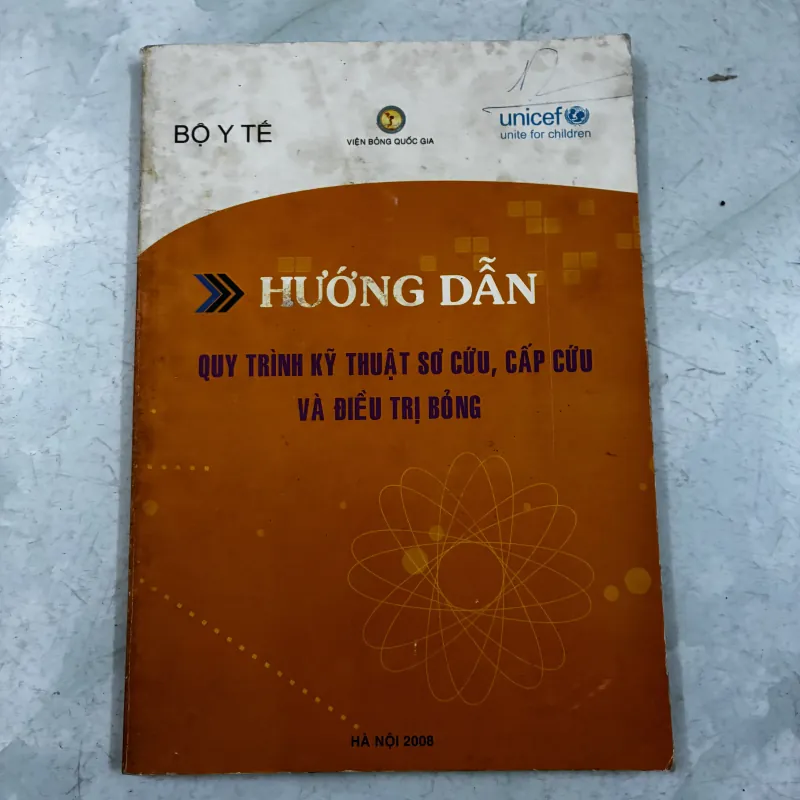 Hướng dẫn quy trình kỹ thuật sơ cứu, cấp cứu và điều trị bỏng 1013078
