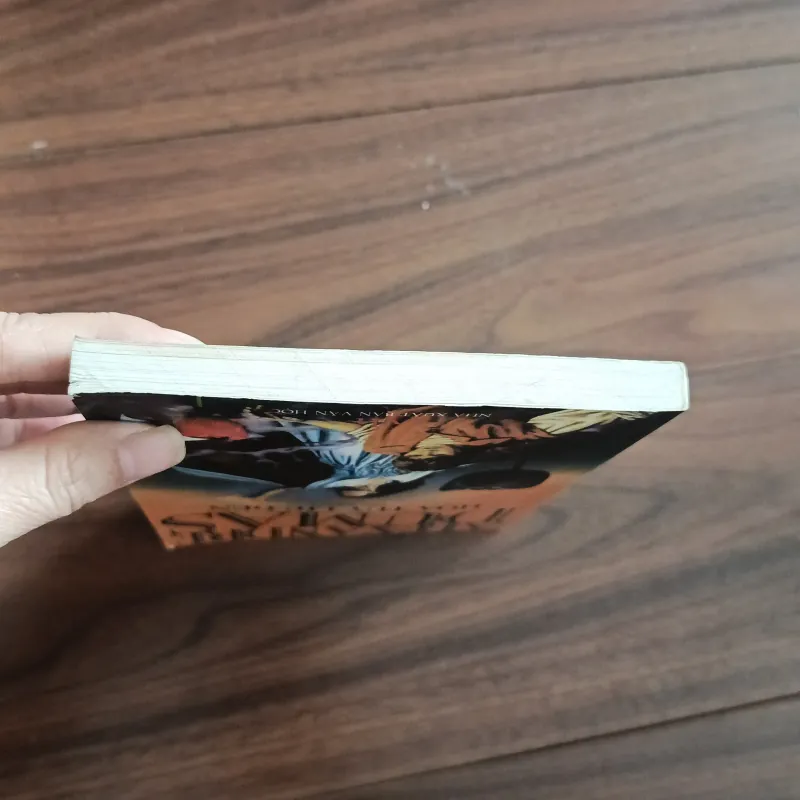 Hoa tulip đen 758513