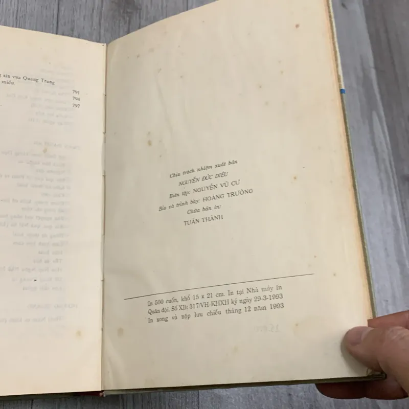 Tổng tập văn học việt nam. Tập 9a 757684