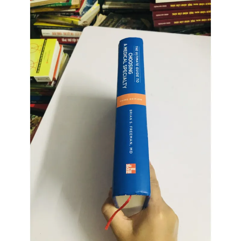 THE ULTIMATE GUIDE TO CHOOSING A MEDICAL SPECIALTY  749150