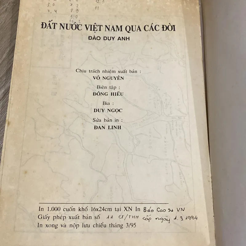 ĐẤT NƯỚC VIỆT NAM QUA CÁC ĐỜI (XB 1995) 598808