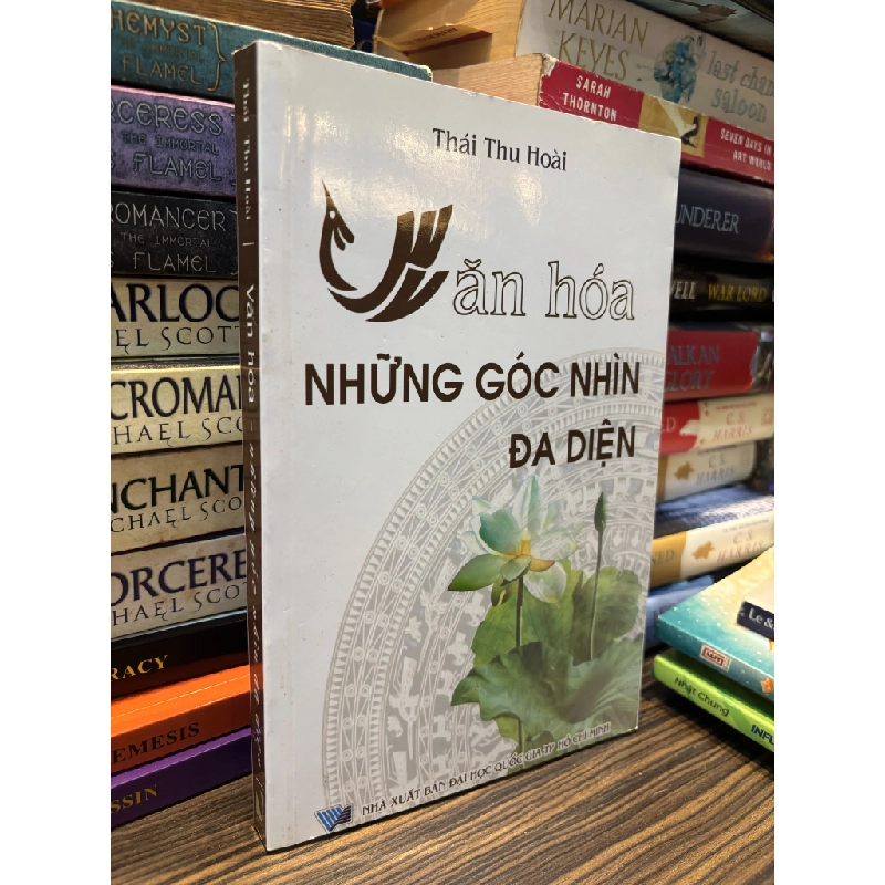 Văn hóa những góc nhìn đa diện - Thái Thu Hoài 334967