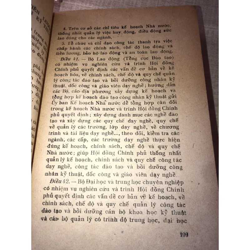 Luật về quản lý kinh tế 972626