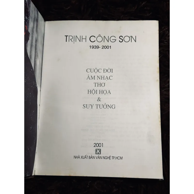 Sách Trịnh Công Sơn (bìa cứng) 1020891