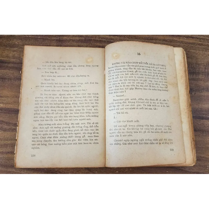 Tiểu thuyết của PIERRE REY - BÃI BIỂN CÂY CỌ (517 trang) 727198