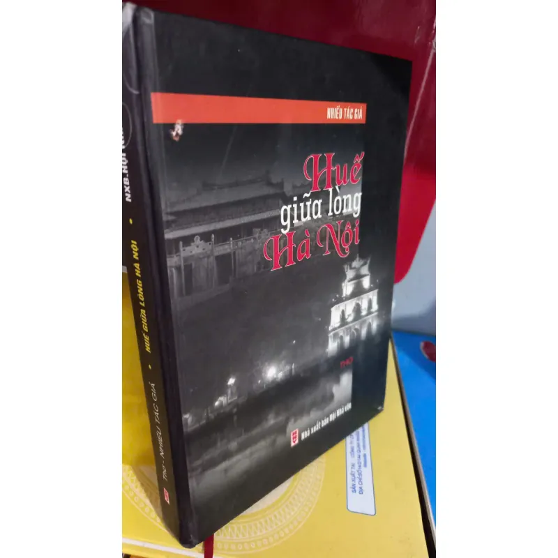 huế giữa lòng hà nội -thơ tuyển 927810