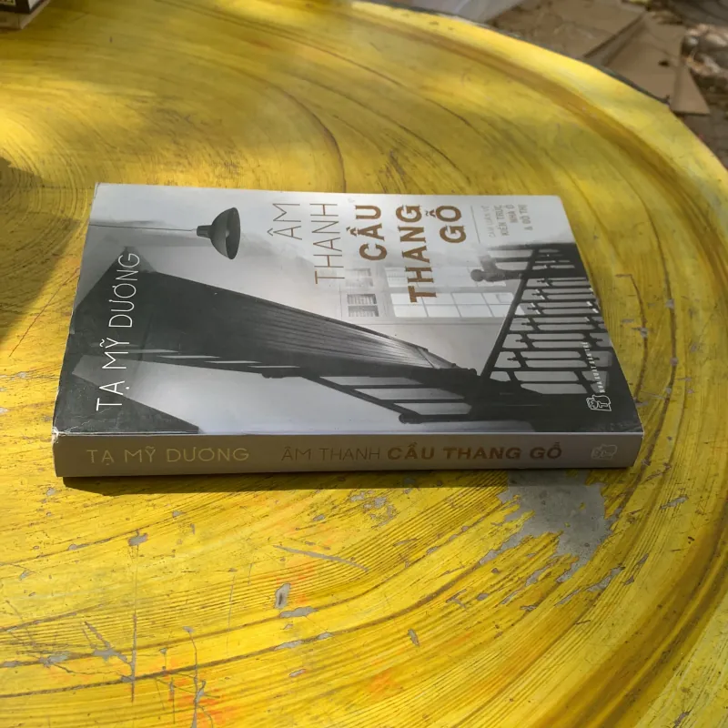 ÂM THANH CẦU THANG GỖ- TẠ MỸ DƯƠNG  792862