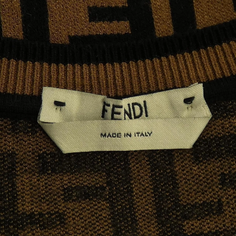 【Mã giảm giá】FENDI Áo len 637621
