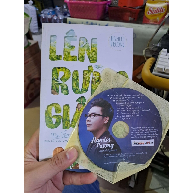 Lên rừng giấu lá - Hamlet Trương Tản văn HCM1008 923221