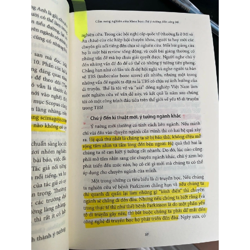 Cẩm nang nghiên cứu khoa học: Từ ý tưởng đến công bố - Nguyễn Văn Tuấn 781817