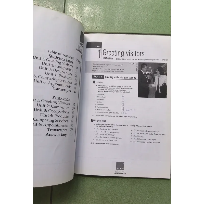 [Tiếng Anh căn bản] Aroma - Business Goals 2 - A4 Elementary 2 - Student's boo 1023197