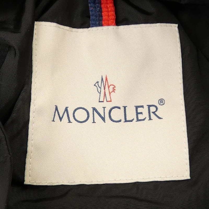 Áo khoác MONCLER LOTY 630118