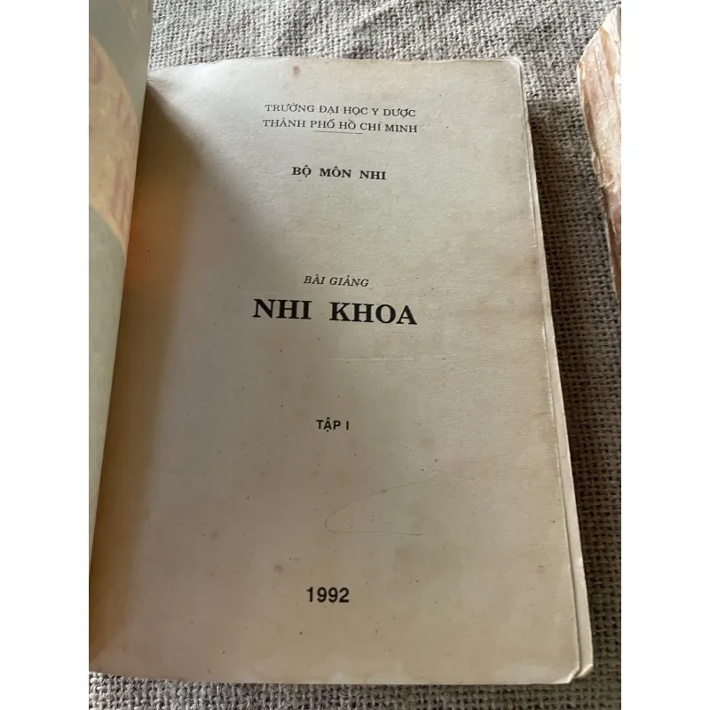 Bìa giảng nhi khoa 2 tập - 1992- 700 trang 2 cuốn  795643