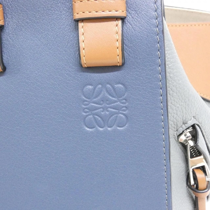 Túi xách vai Loewe Hammock Small 387 12PS35 609203