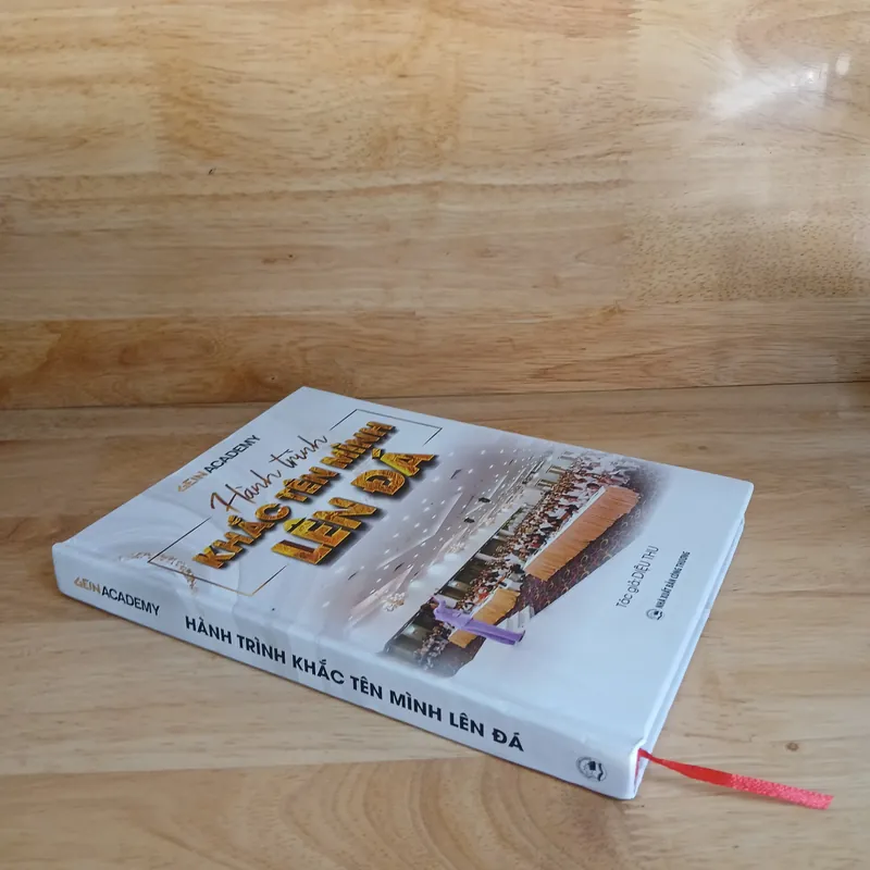 Hành Trình Khắc Tên Mình Lên Đá - Diệu Thu 696627