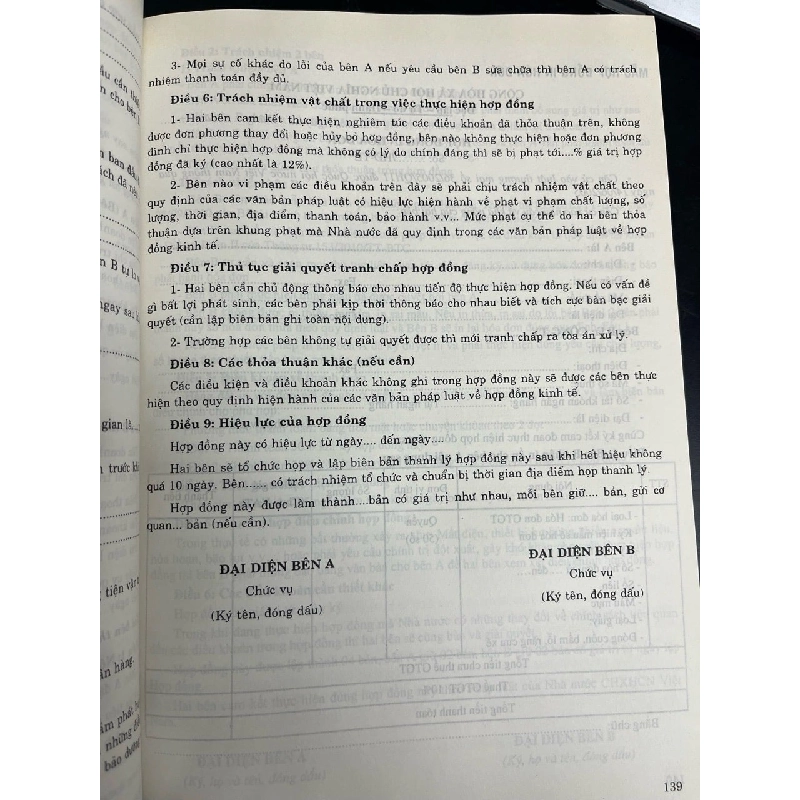 Kỹ năng soạn thảo 210 mẫu hợp đồng kinh tế - tài chính trong kinh doanh và các biện pháp phòng tránh rủi ro khi ký kết hợp đồng - Hoàng Anh, Thanh Thảo 728417