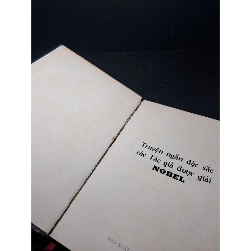 Truyện ngắn đặc sắc của tác giả được giải thưởng Nobel 2004 mới 80% ố bìa cứng VĂN HỌC HCM2012-4 737406