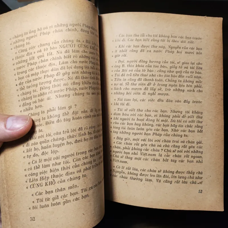 Những Mẫu Chuyện Về Đời Hoạt Động Của Hồ Chủ Tịch 1022205