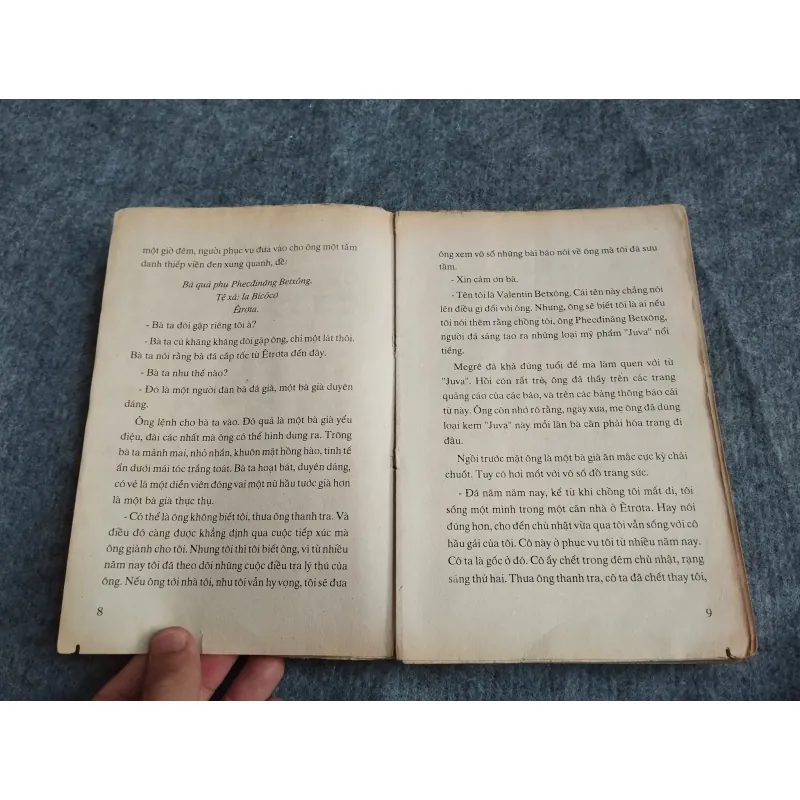 CHIẾC NHẪN MẶT NGỌC - GEORGES SIMENON 574617