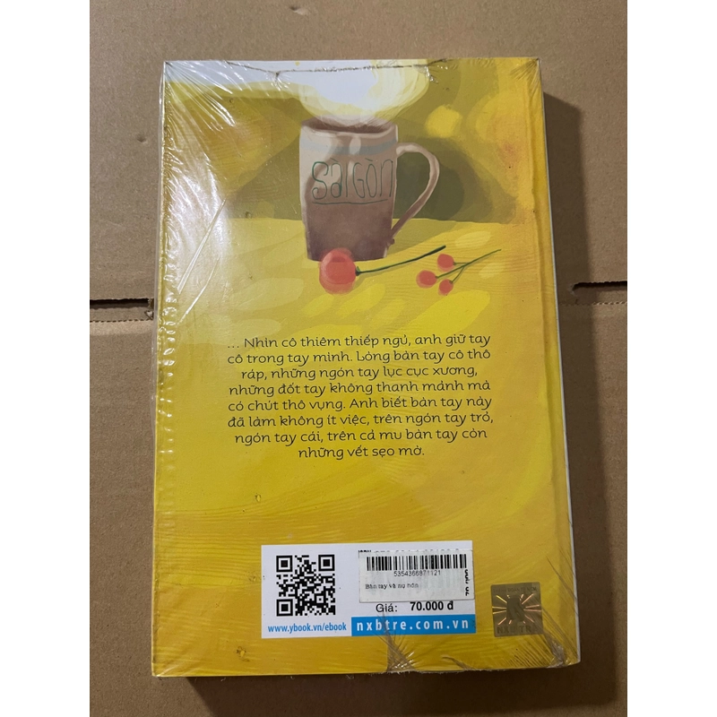 bàn tay và nụ hôn 524447