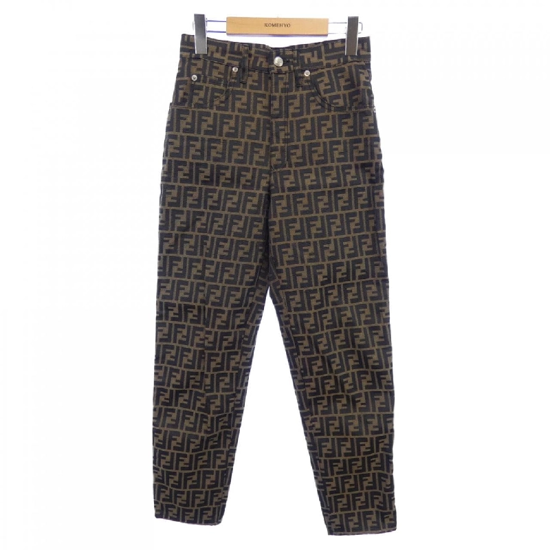 Quần FENDI - Hàng hiệu Authentic 820126