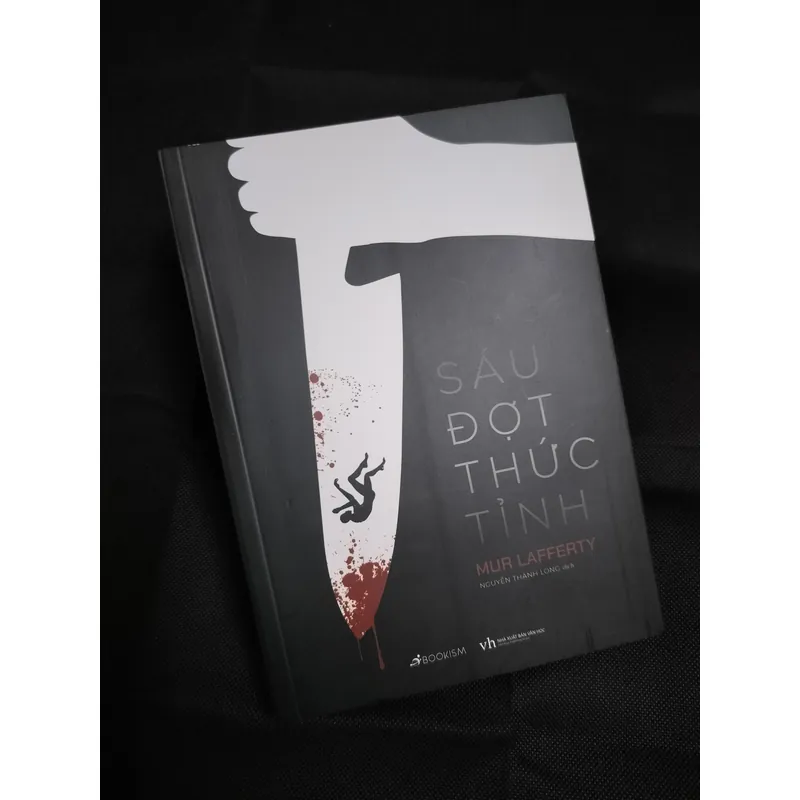 SÁU ĐỢT THỨC TỈNH - MUR LAFFERTY 701058