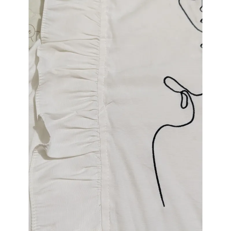 Áo trắng sát nách tay bèo thanh lịch 604473