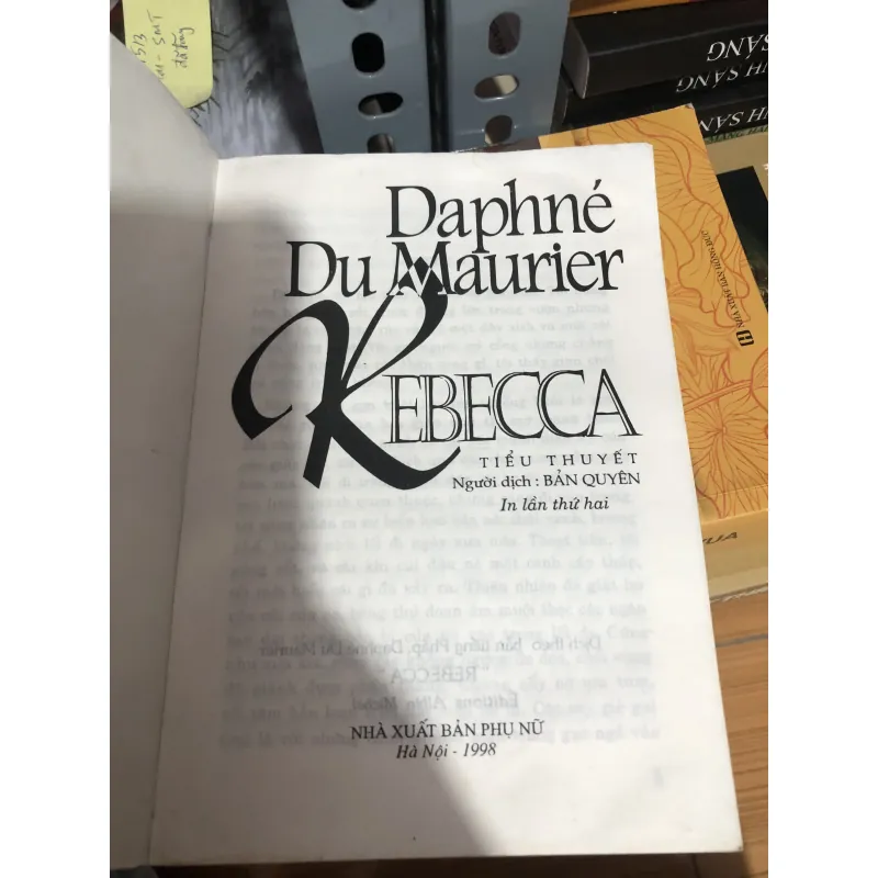 Tiểu thuyết Rebecca 990607