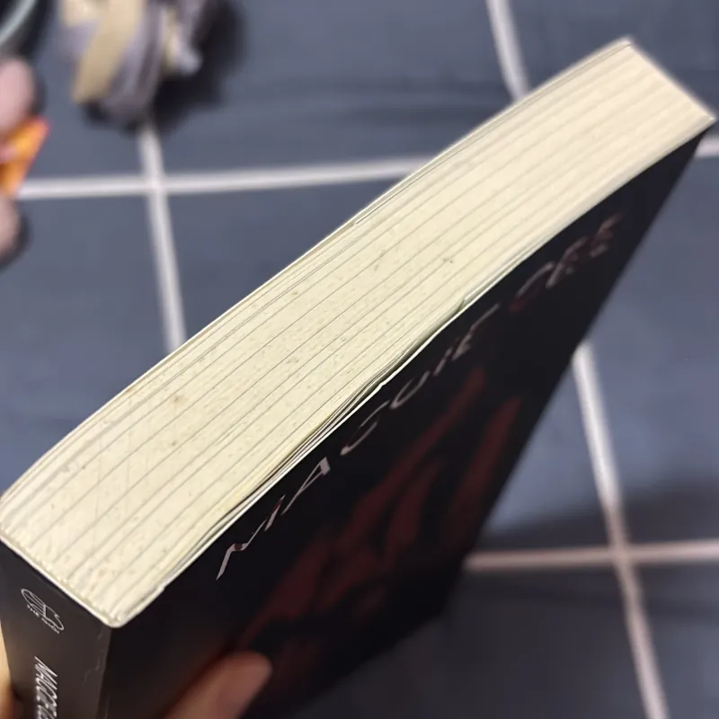 Sách "Máu" - Maggie Gee 992302