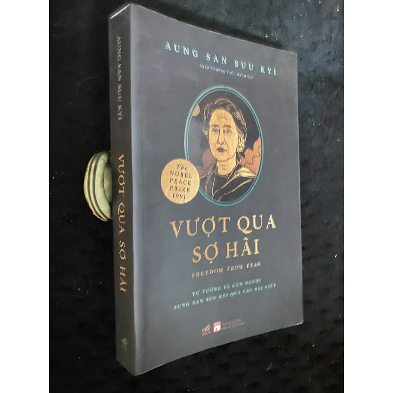 Vượt qua sợ hã-Aung San Suu Kyi 1030499