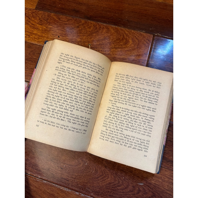 Anh Hùng Và Nghệ Sĩ 528267