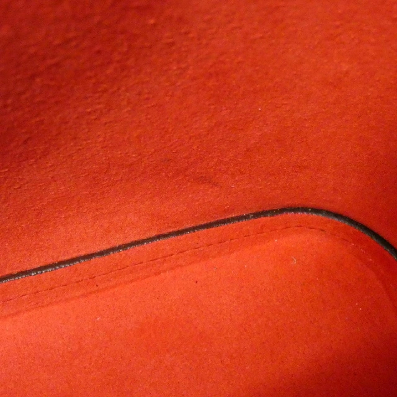 Túi đeo vai Louis Vuitton Monogram Neo Noé MM M44021 610110