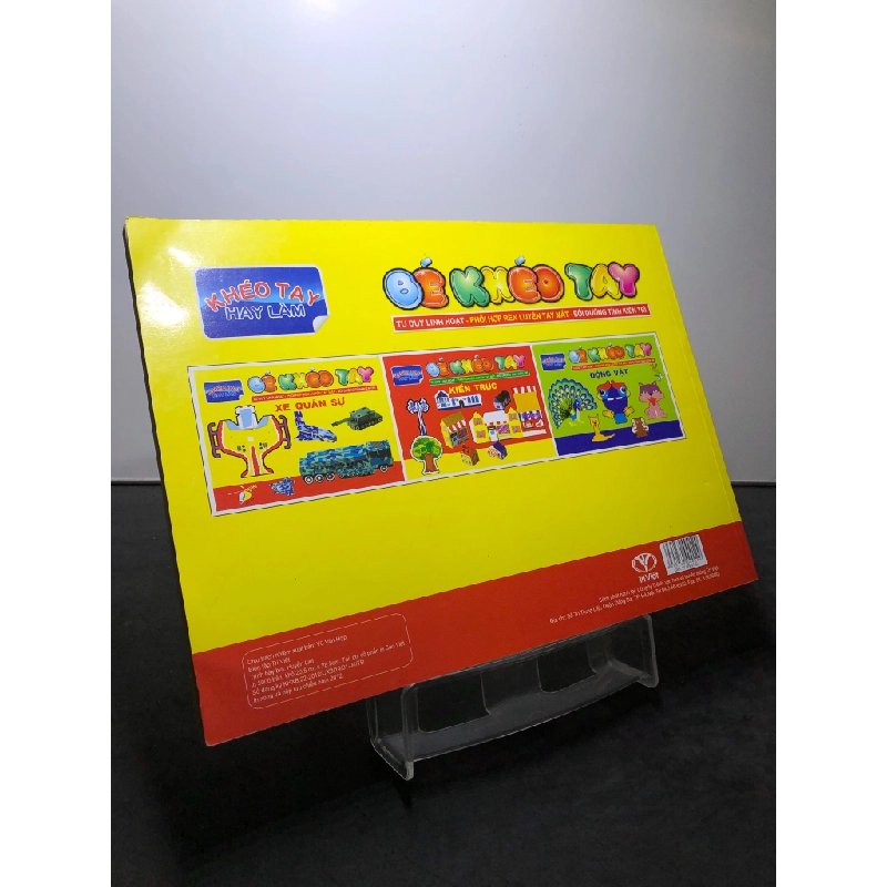 Bé khéo tay Xe quân sự CẮT DÁN 2012 mới 90% HPB0508 TRUYỆN TRANH 350474