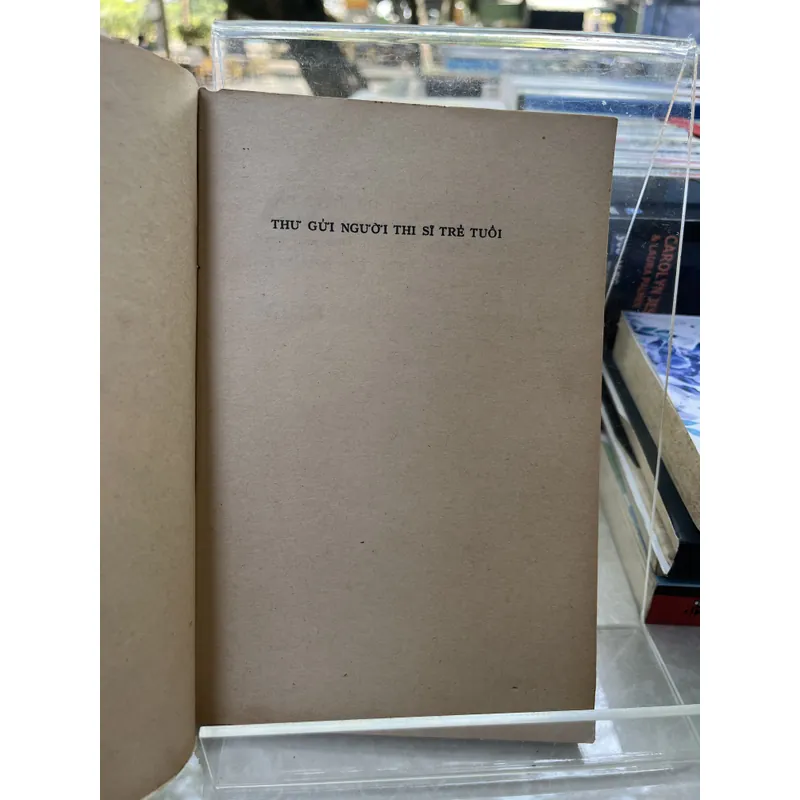 THƯ GỬI NGƯỜI THI SĨ TRẺ TUỔI-HOÀNG THU UYÊN 713232