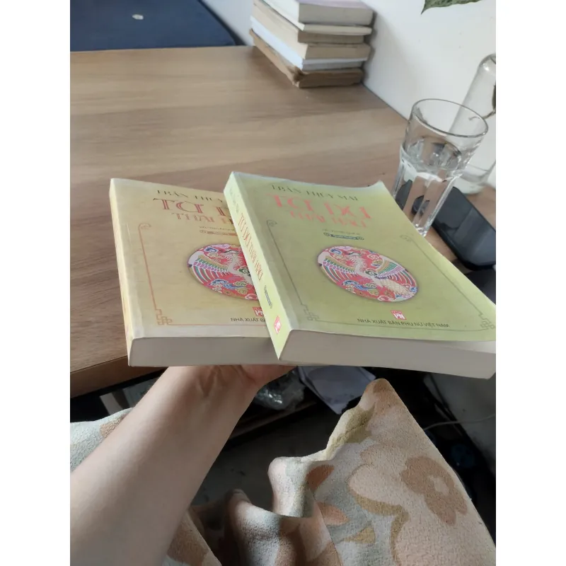 bộ tiểu thuyết lịch sử "Từ Dụ Thái Hậu" của tác giả Trần Thùy Mai.
Tác giả: Trần Thùy Mai 994489