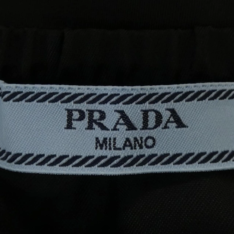 Chân váy flare gabardine PRADA với logo tam giác 21H881 S202 1WQ8 - Hàng hiệu Authentic 819127