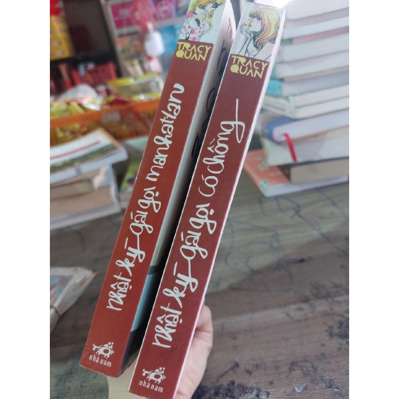Bộ 2 cuốn sách của Tracy Quan mới 80% HCM3103 911375