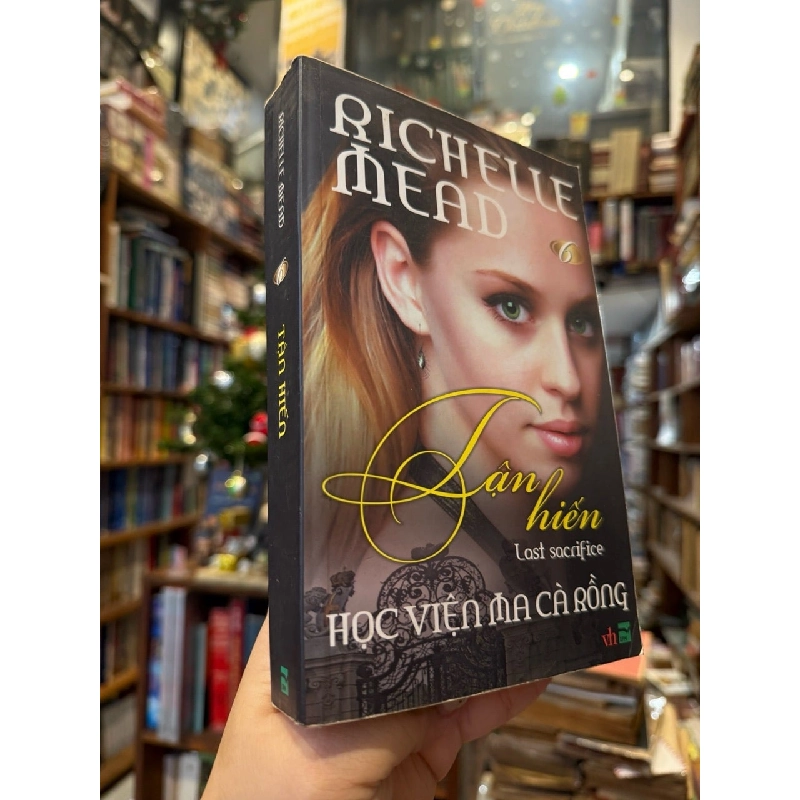 Học viện ma cà rồng : Tận hiến 733725