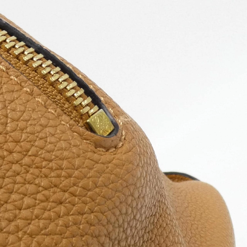 Túi xách vai Loewe Hammock Small 387 12KN60 608845