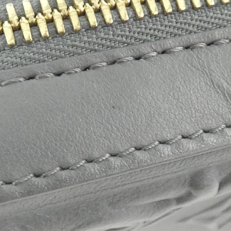 Ví đeo vai Louis Vuitton LV Ornament Soft Trunk M82035 612641